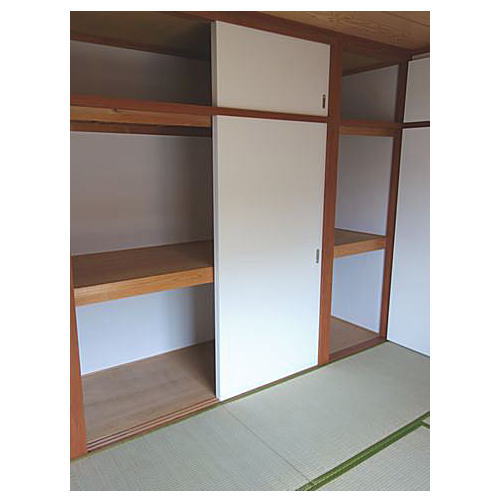 Rental apartment minamimachida 2DK(storage)