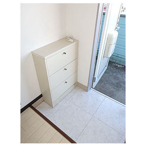 Rental apartment suzukakedai 1K(entrance)