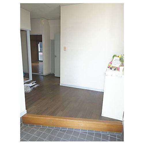 賃貸戸建　西八王子　4DK（画像/玄関）