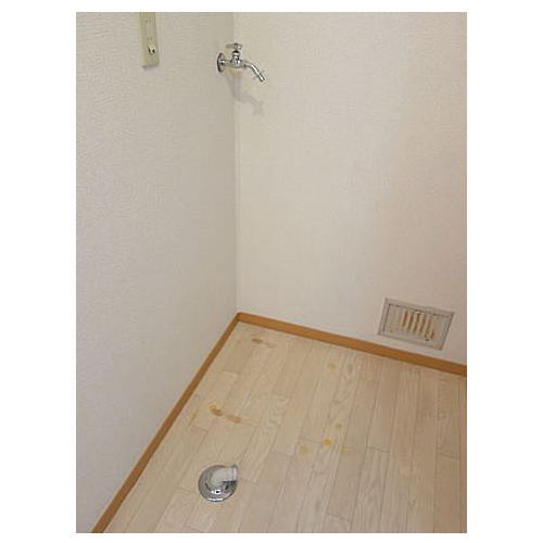 賃貸アパート　すずかけ台・南町田　1K（画像/洗濯機置場）